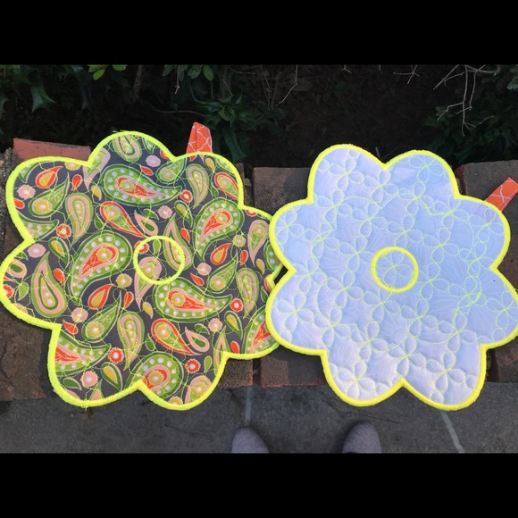 Handcrafted Hot Plate Trivets - Picture 2 of 4
